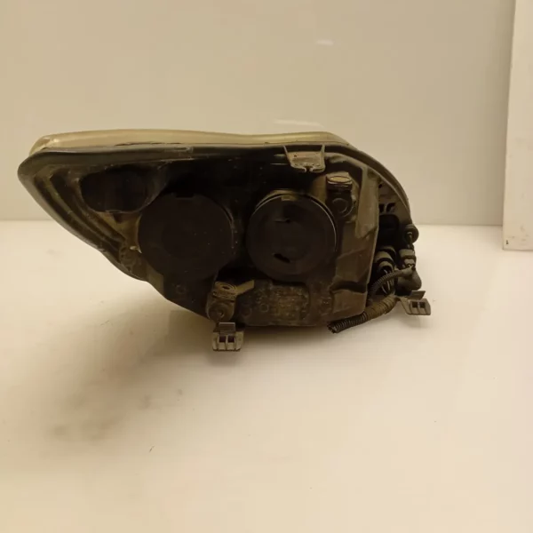 Faro ant. sinistra Ford Focus (2008 – 2011) 1.6 66 KW diesel 1754446 HHDA