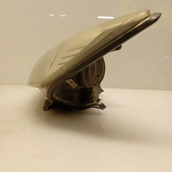 Faro ant. sinistra Ford Focus (2008 – 2011) 1.6 66 KW diesel 1754446 HHDA