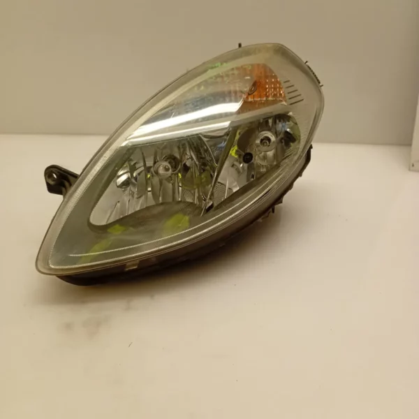 Faro ant. sinistra Lancia Musa (2004 – 2008) 1.4 70 KW benzina 51776513 843A1000