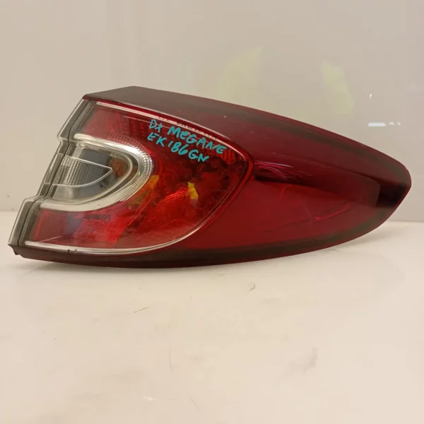 Faro posteriore est. Renault MEGANE 3a Serie 2011 265500010R