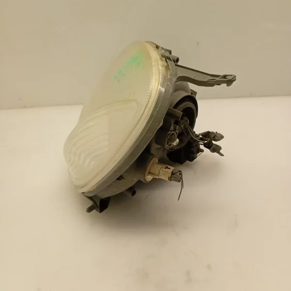 Faro ant. sinistra Toyota Yaris (2001 – 2005) 1.0 48 KW benzina 811700D080 1SZ FE
