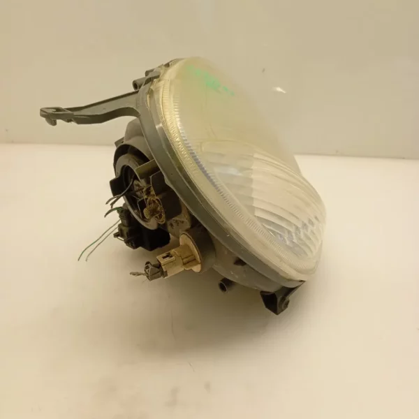 Faro ant. destra Toyota Yaris (2001 – 2005) 1.0 48 KW benzina 811300D080 1SZ FE