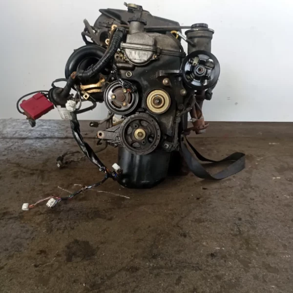 Motore completo Toyota Yaris (1999 – 2005) 1.0 50 KW benzina 1SZ FE
