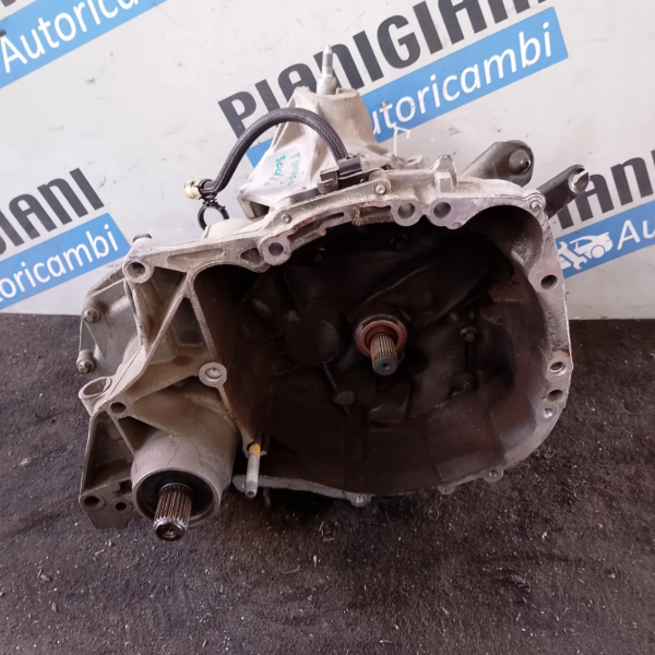 Cambio completo Renault Twingo 2a Serie (2007 – 2012) 1.1 56 KW benzina 7711497546 D4F J7