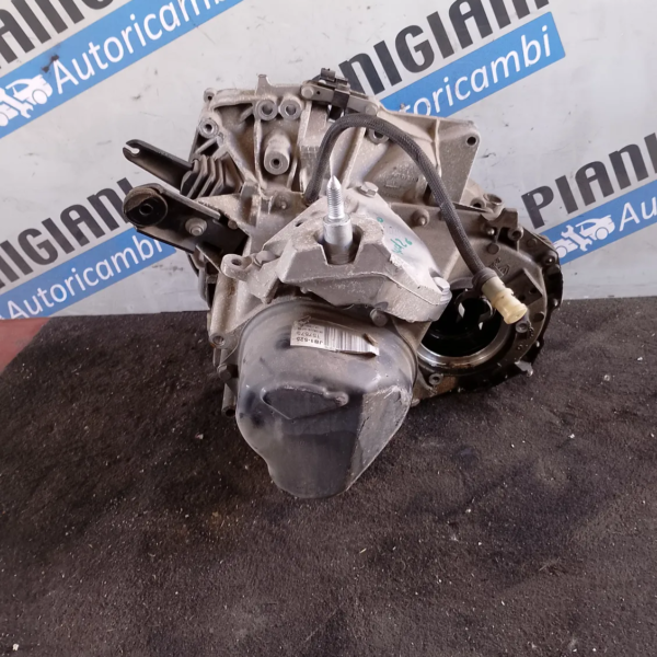 Cambio completo Renault Twingo 2a Serie (2007 – 2012) 1.1 56 KW benzina 7711497546 D4F J7