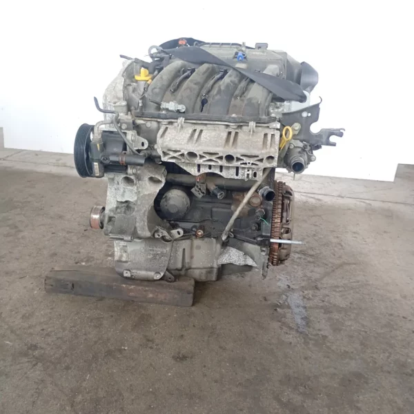 Motore completo Dacia Duster (2010 – 2013) 1.6 77 KW benzina K4M A6