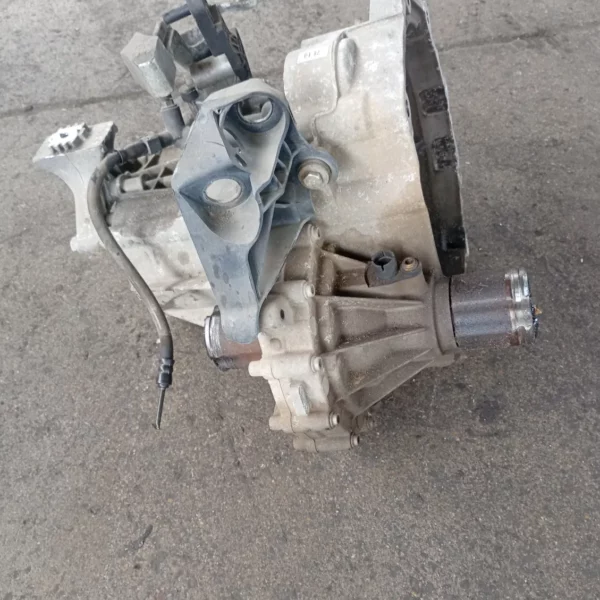 Cambio completo Seat Mii 2012 1.0 55 KW benzina 0CF300044HX CHY