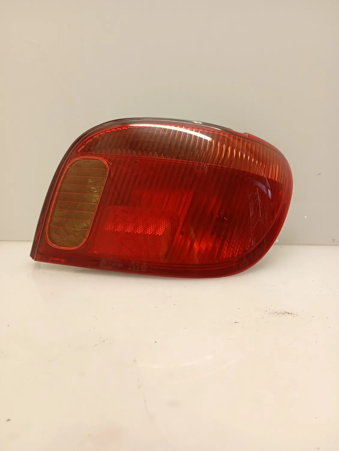 Faro posteriore destra Toyota Yaris (2001 – 2005) 1.0 48 KW benzina 815510D070 1SZ FE