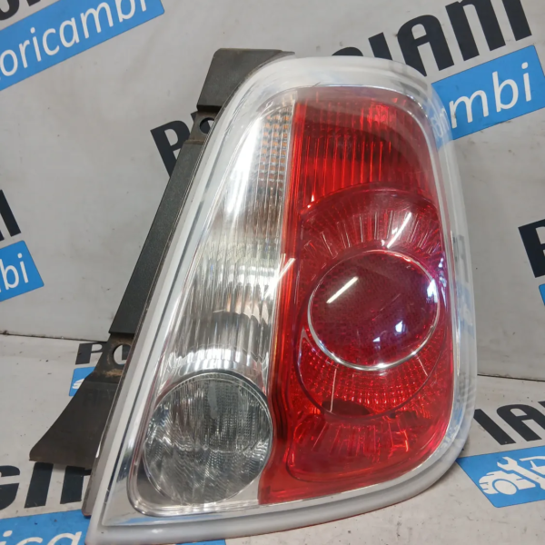 Faro posteriore destra Fiat 500 (2007 – 2015) 1.2 51 KW benzina 51885544 169A4000