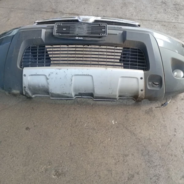 Paraurti anteriore Dacia DUSTER 2010 620220030R