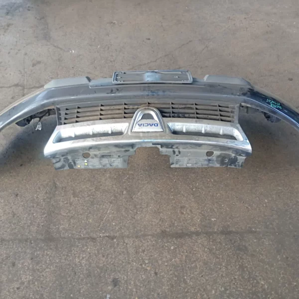 Paraurti anteriore Dacia DUSTER 2010 620220030R