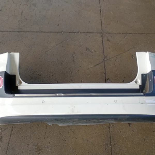 Paraurti posteriore Fiat 500l (2012 – 2018) 1.3 62 KW diesel 71777657 199B4000