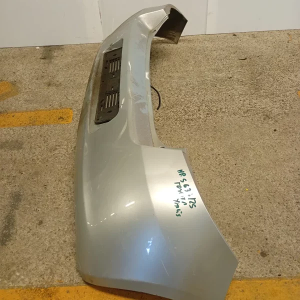 Paraurti posteriore Toyota Yaris (2005 – 2012) 1.3 64 KW benzina 521590D986 2SZ FE