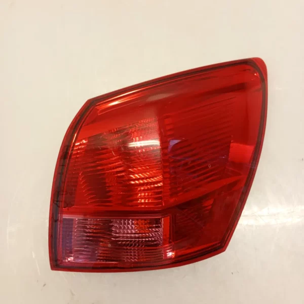 Faro posteriore est. Nissan QASHQAI 2009 26550EY00A