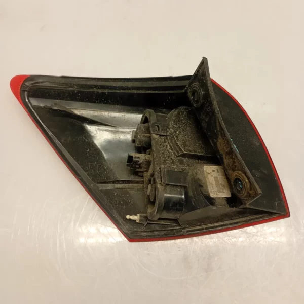 Faro posteriore est. Nissan QASHQAI 2009 26550EY00A