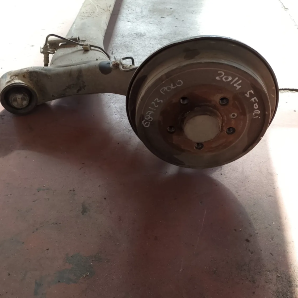 Assale posteriore Volkswagen POLO 2012 6R0500051C