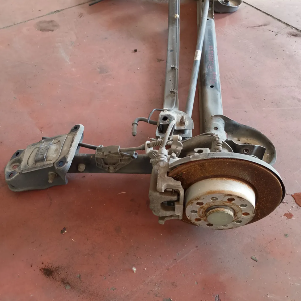 Assale posteriore Volkswagen MAGGIOLINO 2012 5C0505315D