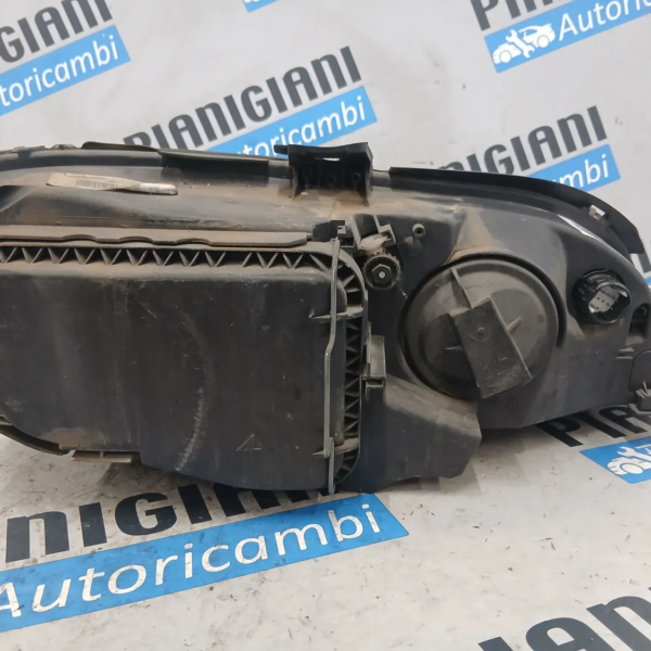 Faro ant. sinistra Fiat Idea (2008 – 2012) 1.3 70 KW diesel 51780722 199B1000