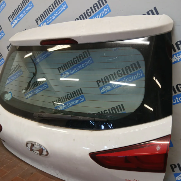 Portellone post. Hyundai I20 (2014 – 2019) 1.3 55 KW benzina 73700C8010 G4LA