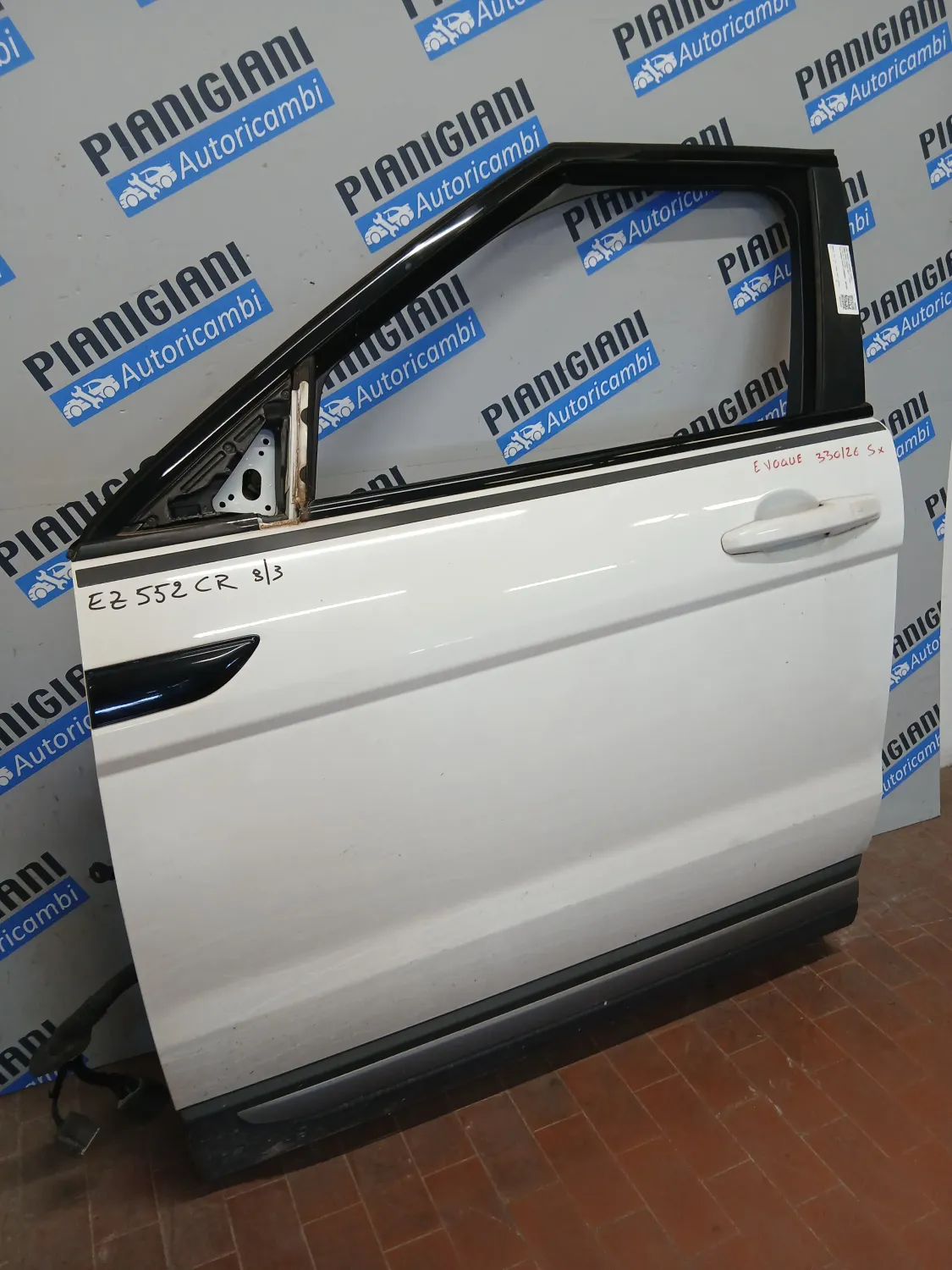 Porta anteriore Land Rover RANGE ROVER EVOQUE 2015 LR028553