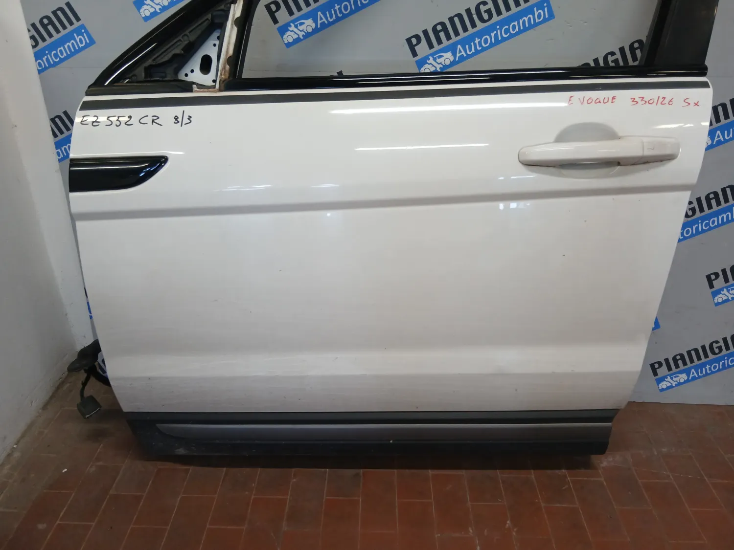 Porta anteriore Land Rover RANGE ROVER EVOQUE 2015 LR028553