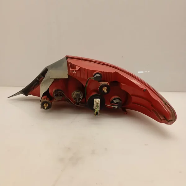 Faro posteriore sinistra Peugeot 407 (2004 – 2012) 2.7 150 KW diesel 6350Y1 UHZ