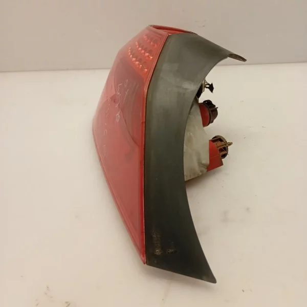 Faro posteriore sinistra Peugeot 407 (2004 – 2012) 2.7 150 KW diesel 6350Y1 UHZ