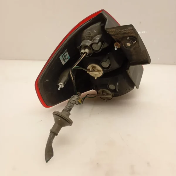 Faro posteriore est. Renault KOLEOS 2008 26550JY00A