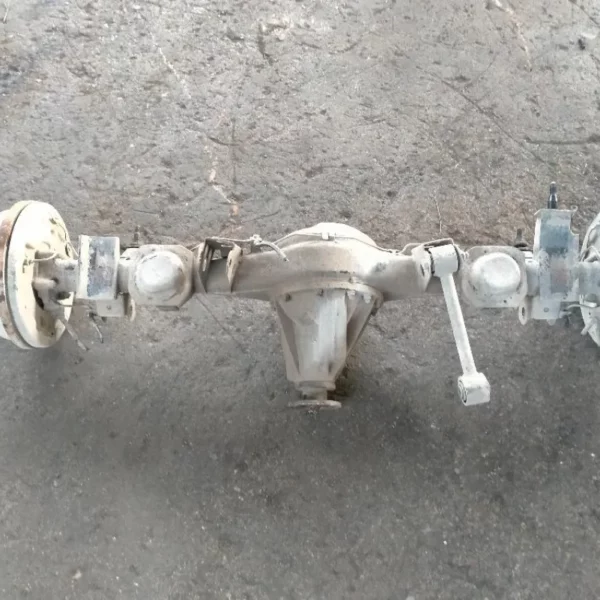 Assale / Ponte Posteriore Nissan Terrano II TD27 2001