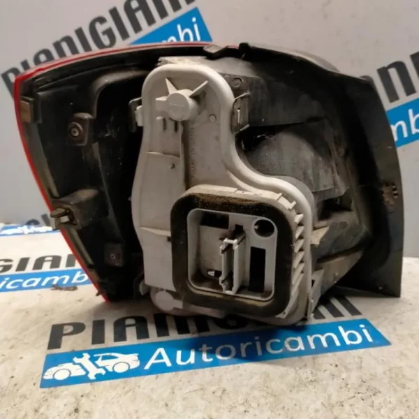 Faro Posteriore Destro Volkswagen Polo 6R 2010