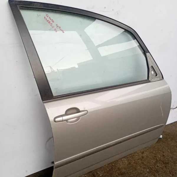 Porta / Portiera Anteriore Destra Toyota Corolla Verso 5p 2002 – 2004