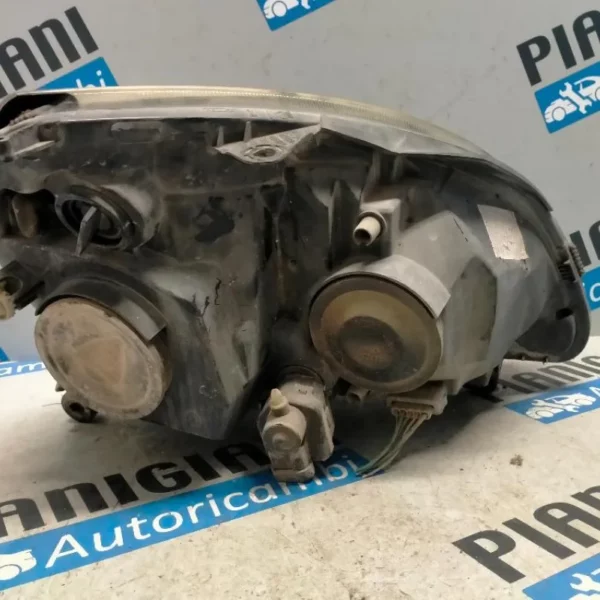 Faro Anteriore Sinistro Renault Clio 2005