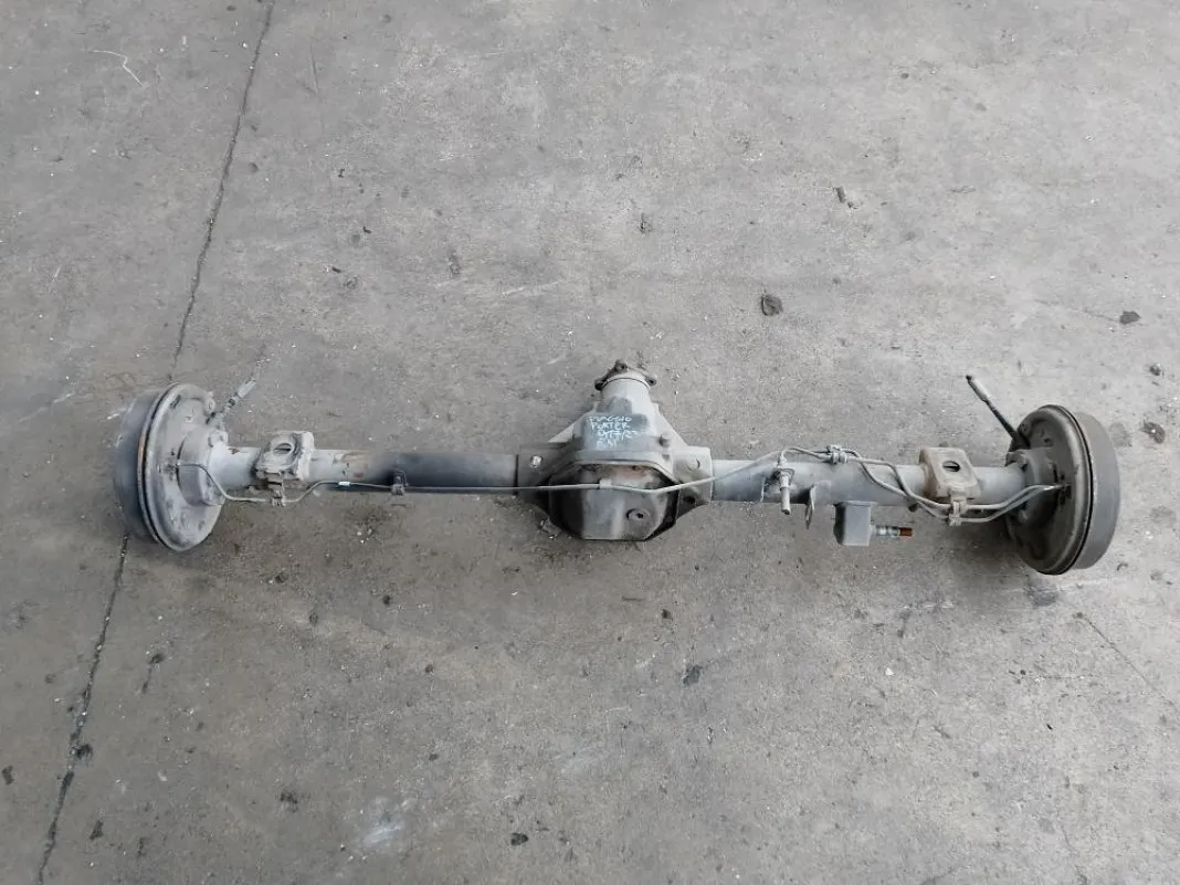 Assale / Ponte Posteriore Piaggio Porter DaihatsuCB42 1995