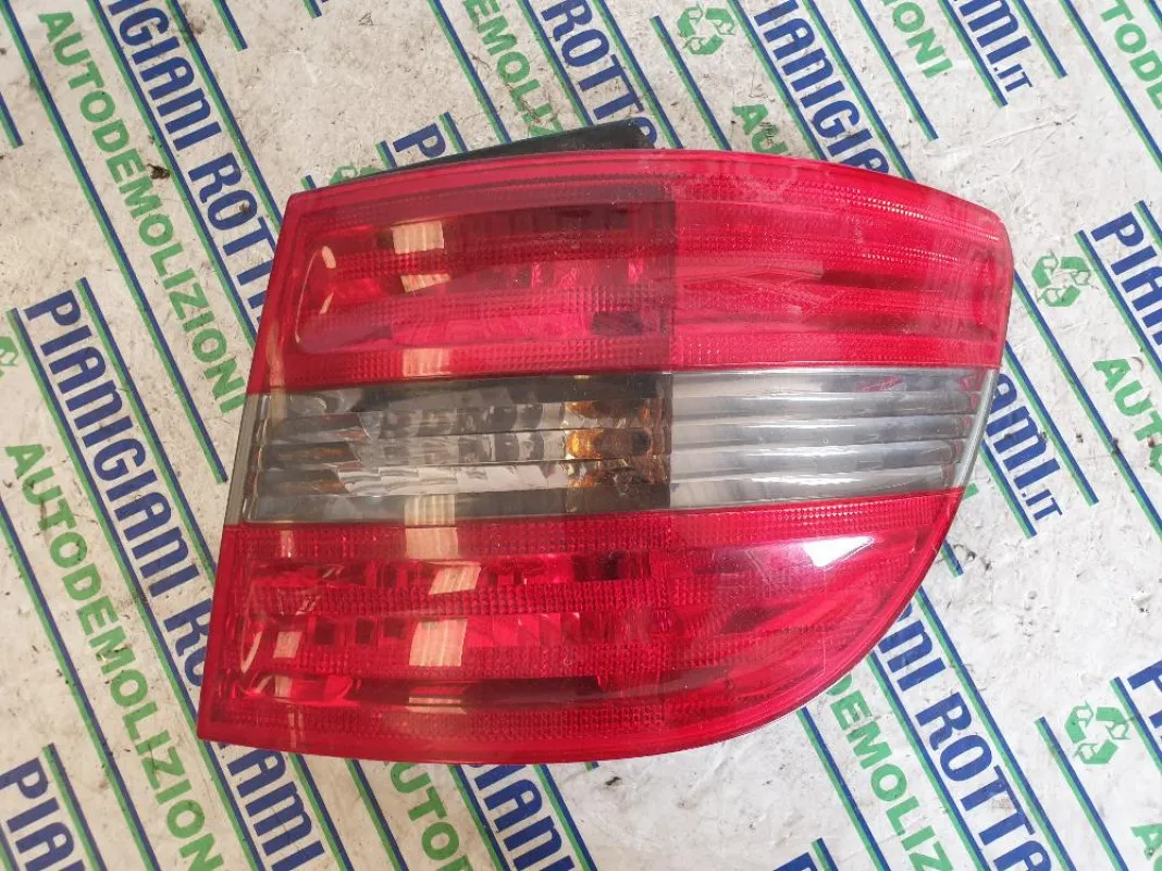 Faro Posteriore Destro Mercedes-Benz Classe B 2005