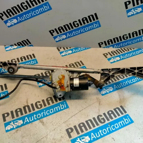 Motorino Tergi Anteriore Mercedes-Benz Classe C 2000 – 2004