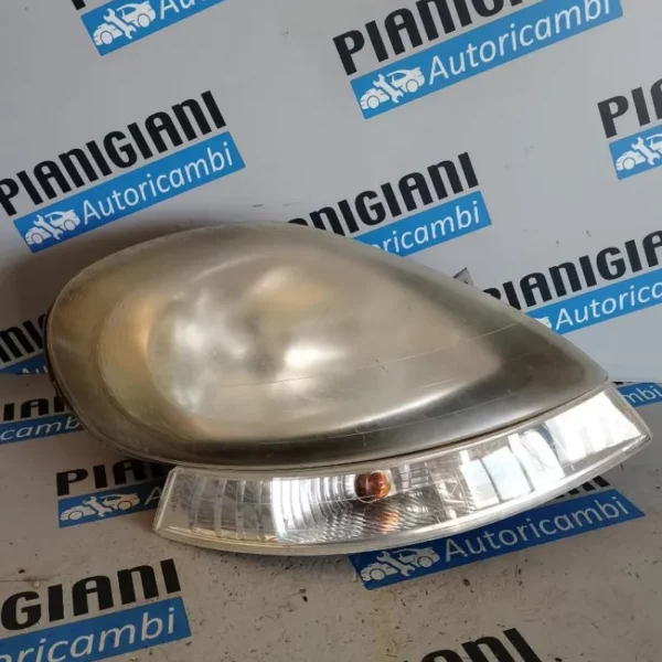 Faro Anteriore Destro Nissan Primastar 2006