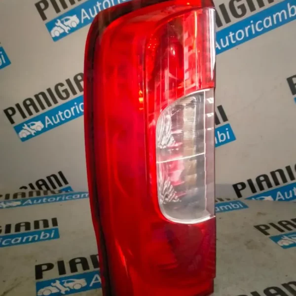 Faro Posteriore Sinistro Fiat Fiorino 2009