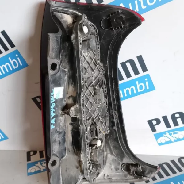 Faro Posteriore Sinistro Fiat Panda 2015