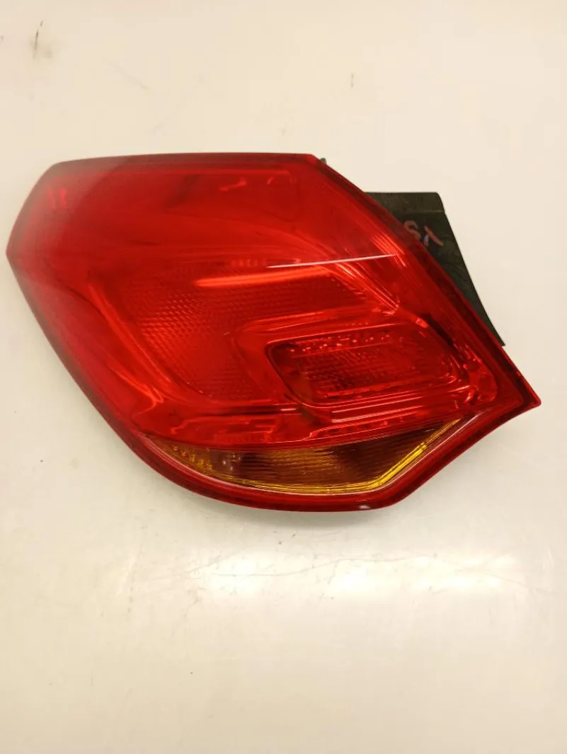 Faro / Fanale Posteriore Sinistro Opel Astra J ber. 5p 2009 – 2012