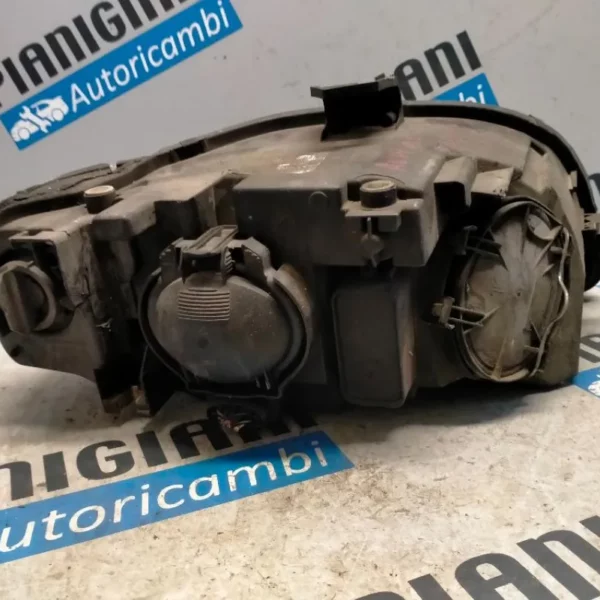 Faro Anteriore Sinistro Audi A4 2006