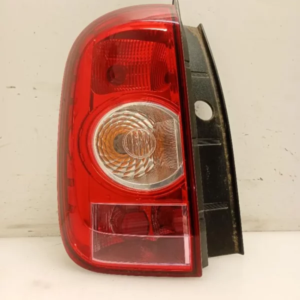 Faro / Fanale Posteriore Sinistro Dacia Duster 2010 – 2013