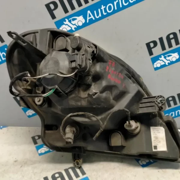 Faro Anteriore Sinistro Renault Kangoo 2009