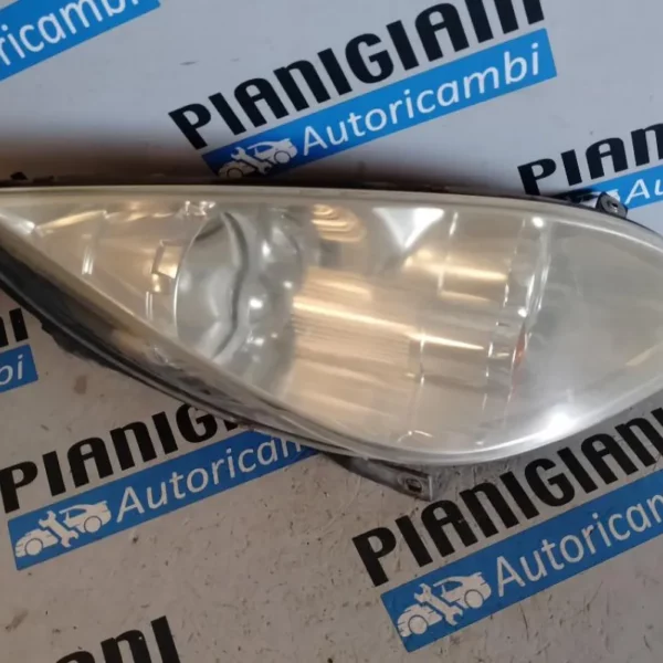 Faro Anteriore Destro Mitsubishi Colt 2004