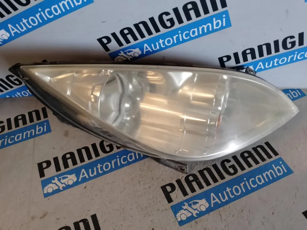Faro Anteriore Destro Mitsubishi Colt 2004