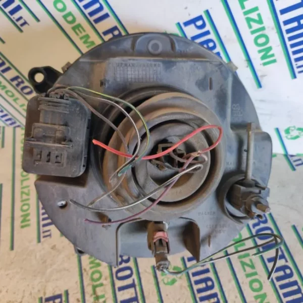 Faro Anteriore Sinistro Jeep Cherokee 2003