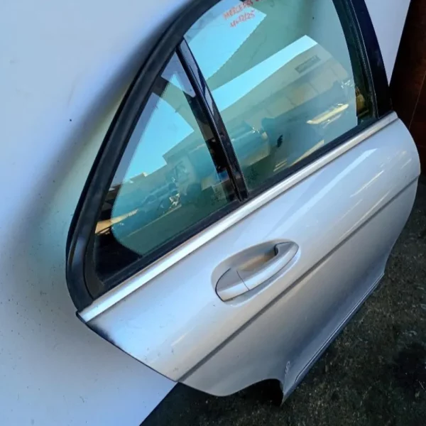 Porta / Portiera Posteriore Destra Mercedes-Benz Classe C W204 ber. 4p 2007-2011