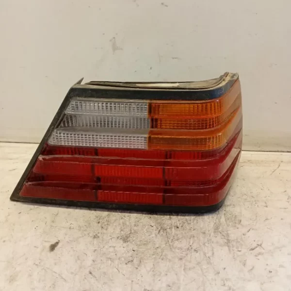 Faro Posteriore Destro Mercedes-Benz Classe E W124 1993 – 1997