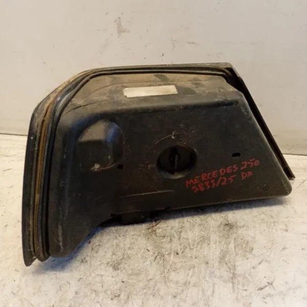 Faro Posteriore Destro Mercedes-Benz Classe E W124 1993 – 1997