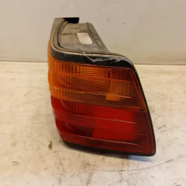 Faro Posteriore Destro Mercedes-Benz Classe E W124 1993 – 1997