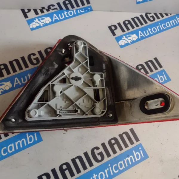 Faro / Fanale Posteriore Sinistro Mercedes Classe C 2001